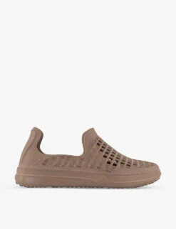 Scenario Lattice-pattern Rubber Sandals